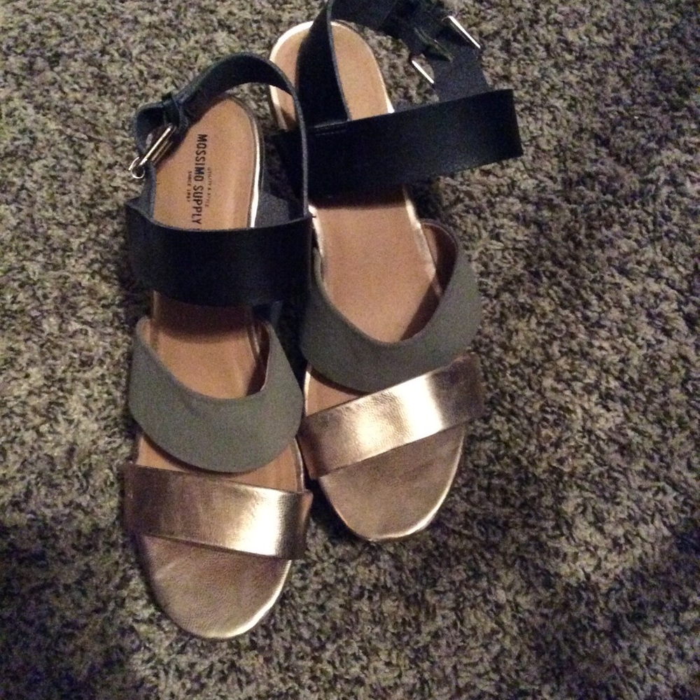Color block Wedges - Picture 4 of 4